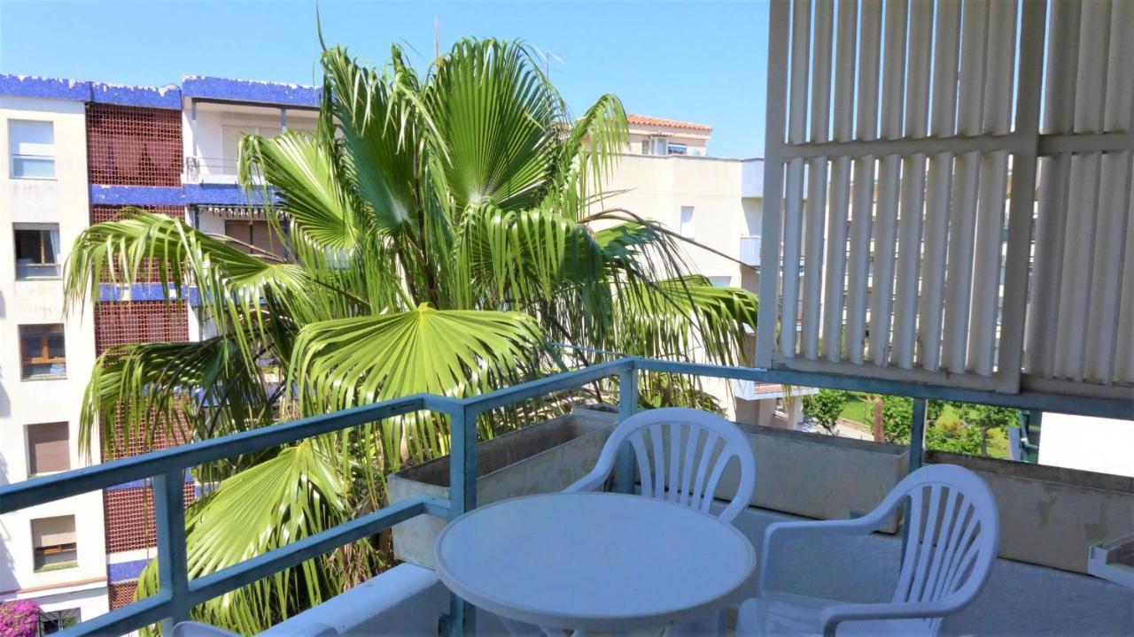 Apartamentos Colon Salou Luaran gambar