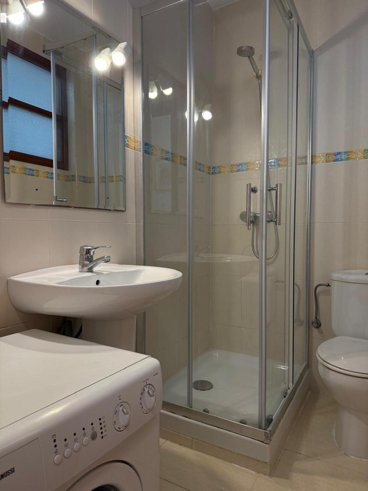 Apartamentos Colon Salou Luaran gambar